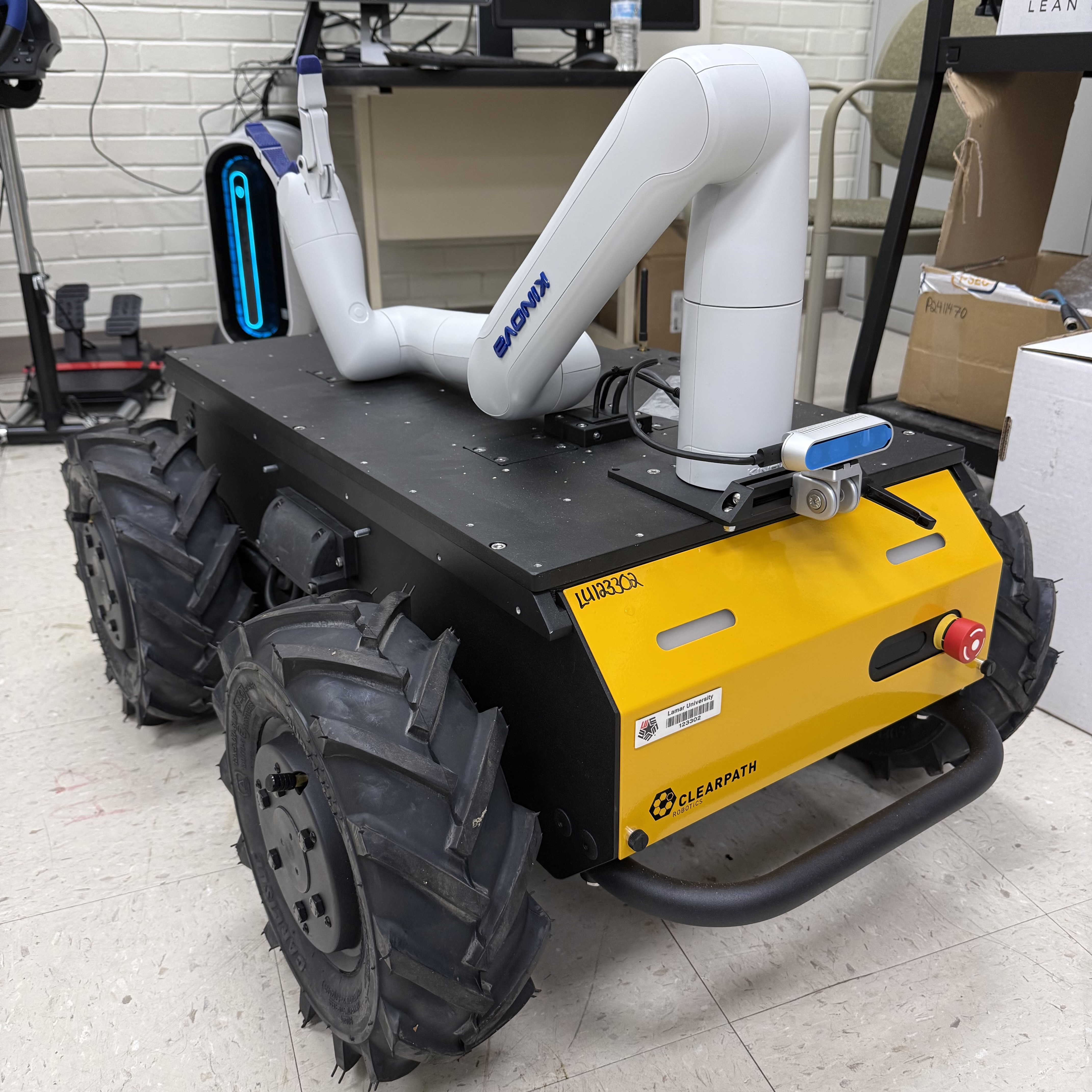 Clearpath Husky with Robot Arm
